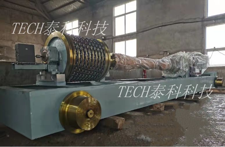 定點卷揚(yáng)式魚雷罐車加蓋裝置